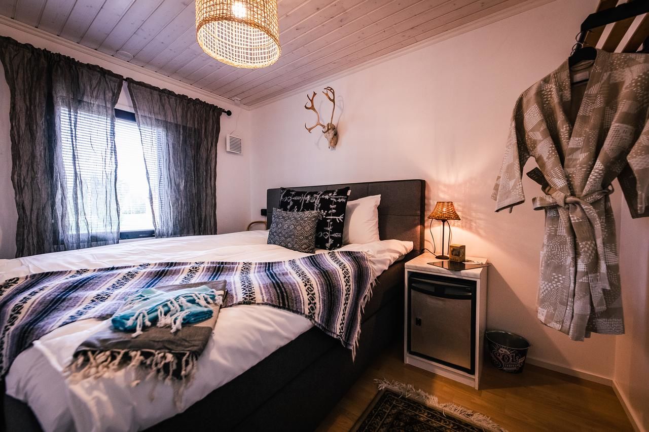 Хостелы 7 Fells Boutique Hostel Экясломполо